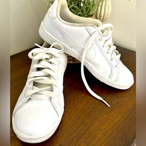 Women’s Nike Court Royale sneakers